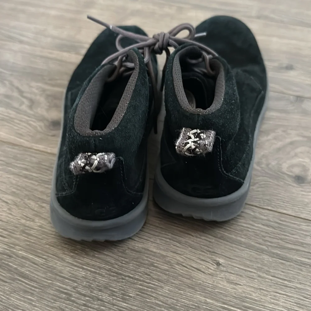 Ugg Black Tie up ankle boot size 5 women’s
